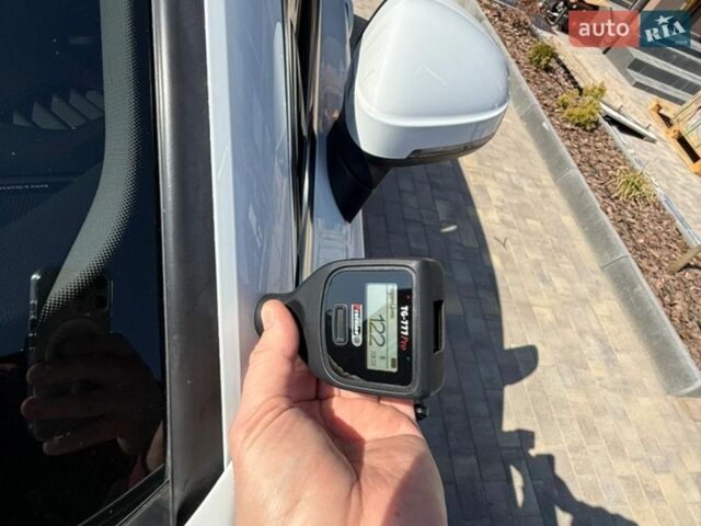 Белый Ауди А4, объемом двигателя 2 л и пробегом 120 тыс. км за 19500 $, фото 102 на Automoto.ua