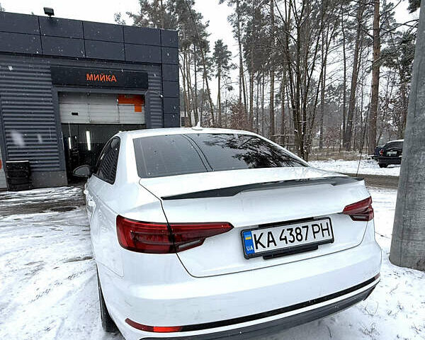 Белый Ауди А4, объемом двигателя 2 л и пробегом 335 тыс. км за 14900 $, фото 14 на Automoto.ua