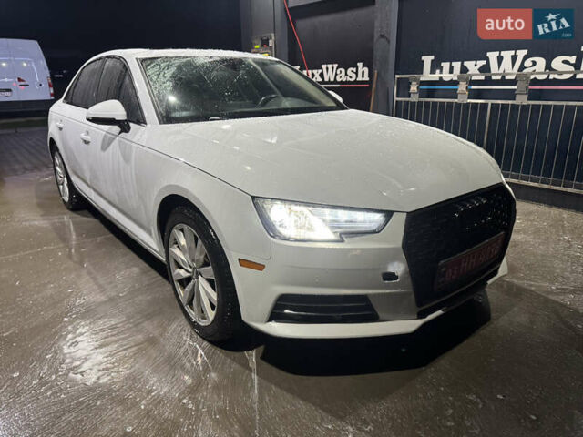 Білий Ауді А4, об'ємом двигуна 1.98 л та пробігом 145 тис. км за 13700 $, фото 4 на Automoto.ua