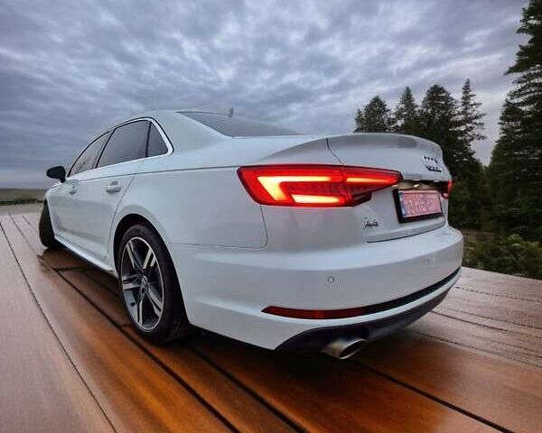 Білий Ауді А4, об'ємом двигуна 1.98 л та пробігом 158 тис. км за 25000 $, фото 3 на Automoto.ua