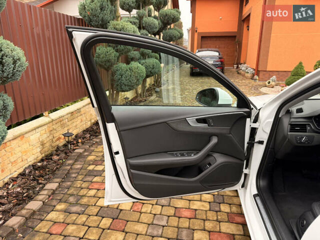 Белый Ауди А4, объемом двигателя 1.97 л и пробегом 237 тыс. км за 19999 $, фото 35 на Automoto.ua