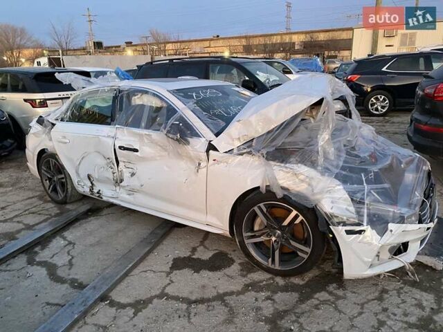Білий Ауді А4, об'ємом двигуна 2 л та пробігом 53 тис. км за 8500 $, фото 9 на Automoto.ua