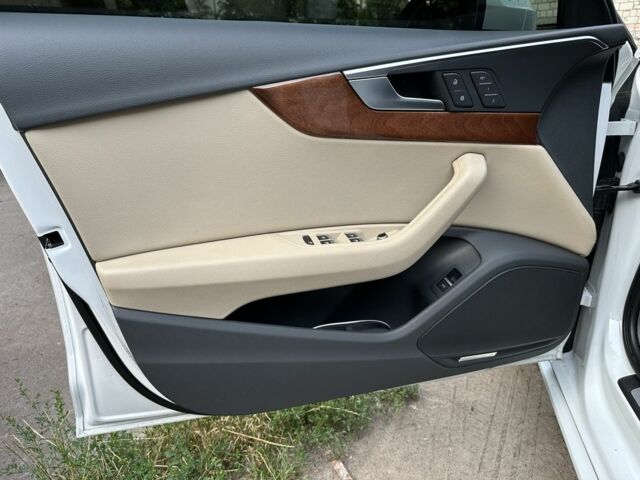 Ауди А4 2018 в Николаеве на Automoto.ua Белый Ауди А4, объемом двигателя 0 л и пробегом 75 тыс. км за 19300 $, фото 19 на Automoto.ua