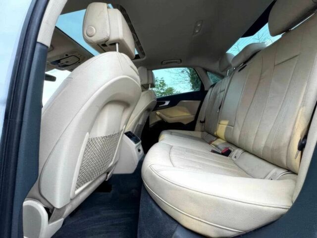 Белый Ауди А4, объемом двигателя 2 л и пробегом 35 тыс. км за 16500 $, фото 14 на Automoto.ua