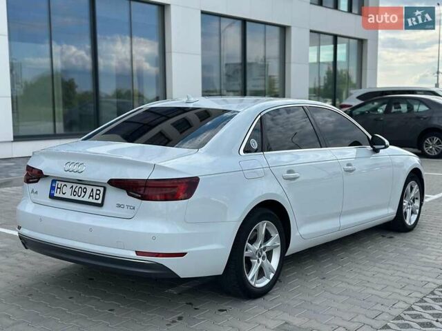 Білий Ауді А4, об'ємом двигуна 2 л та пробігом 45 тис. км за 25499 $, фото 9 на Automoto.ua