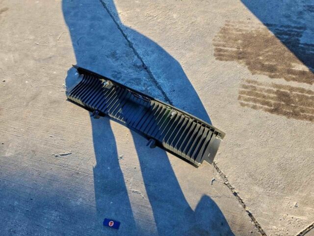 Белый Ауди А4, объемом двигателя 2 л и пробегом 83 тыс. км за 4500 $, фото 11 на Automoto.ua