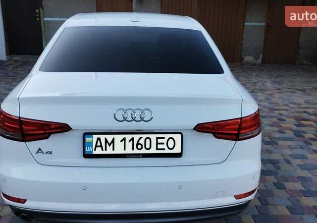 Белый Ауди А4, объемом двигателя 2 л и пробегом 168 тыс. км за 22000 $, фото 5 на Automoto.ua