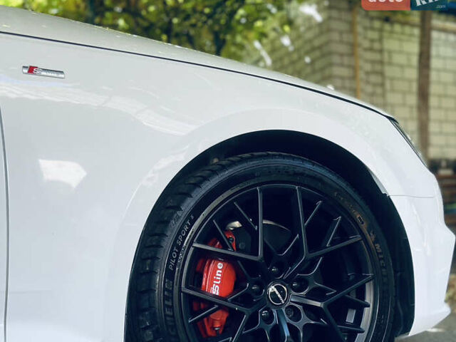 Білий Ауді А4, об'ємом двигуна 1.98 л та пробігом 89 тис. км за 23500 $, фото 1 на Automoto.ua