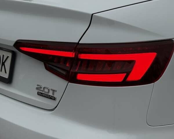 Белый Ауди А4, объемом двигателя 1.98 л и пробегом 83 тыс. км за 24000 $, фото 11 на Automoto.ua