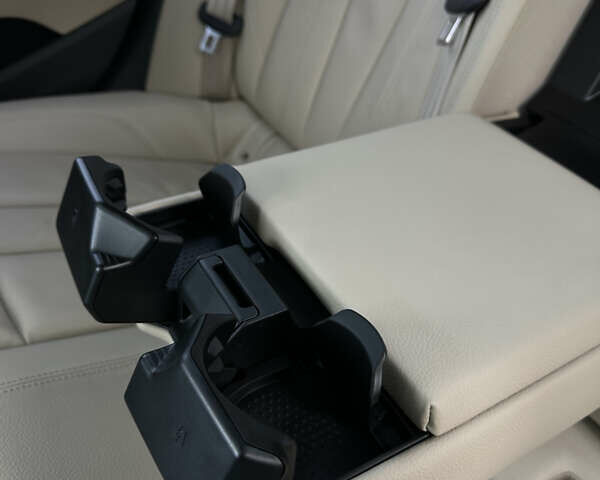 Білий Ауді А4, об'ємом двигуна 2 л та пробігом 156 тис. км за 20500 $, фото 23 на Automoto.ua