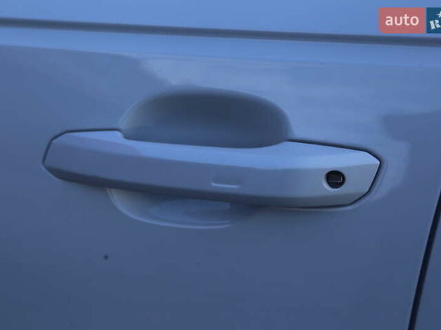 Білий Ауді А4, об'ємом двигуна 2 л та пробігом 74 тис. км за 21500 $, фото 30 на Automoto.ua