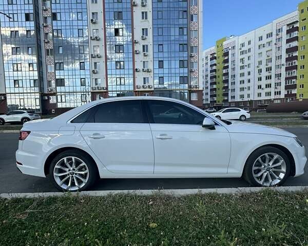 Білий Ауді А4, об'ємом двигуна 2 л та пробігом 75 тис. км за 22000 $, фото 2 на Automoto.ua