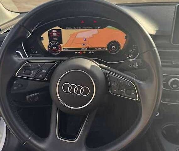 Білий Ауді А4, об'ємом двигуна 2 л та пробігом 100 тис. км за 18000 $, фото 8 на Automoto.ua