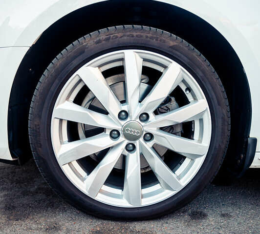 Білий Ауді А4, об'ємом двигуна 1.98 л та пробігом 150 тис. км за 21500 $, фото 10 на Automoto.ua