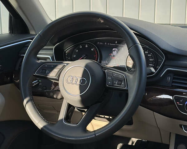 Білий Ауді А4, об'ємом двигуна 2 л та пробігом 42 тис. км за 18000 $, фото 25 на Automoto.ua