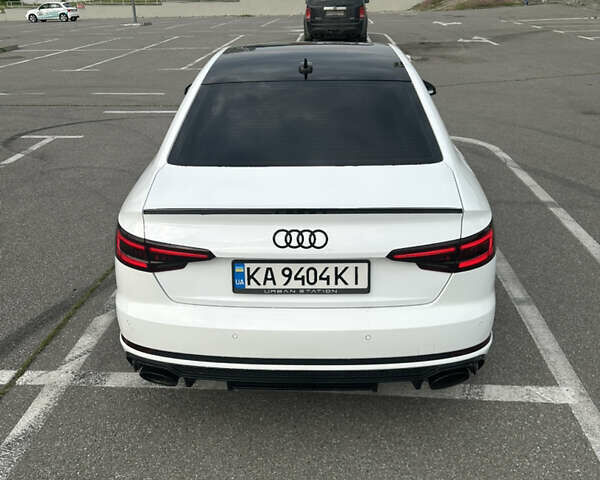 Ауди А4 2018 в Киеве на Automoto.ua Белый Ауди А4, объемом двигателя 2 л и пробегом 170 тыс. км за 19500 $, фото 7 на Automoto.ua