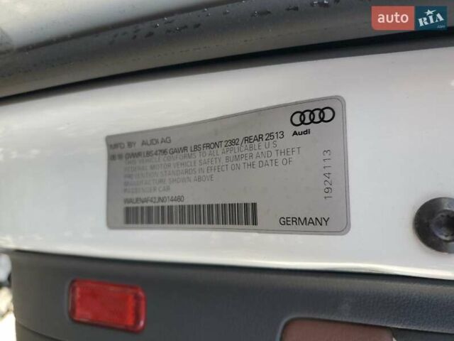 Белый Ауди А4, объемом двигателя 2 л и пробегом 50 тыс. км за 4000 $, фото 11 на Automoto.ua