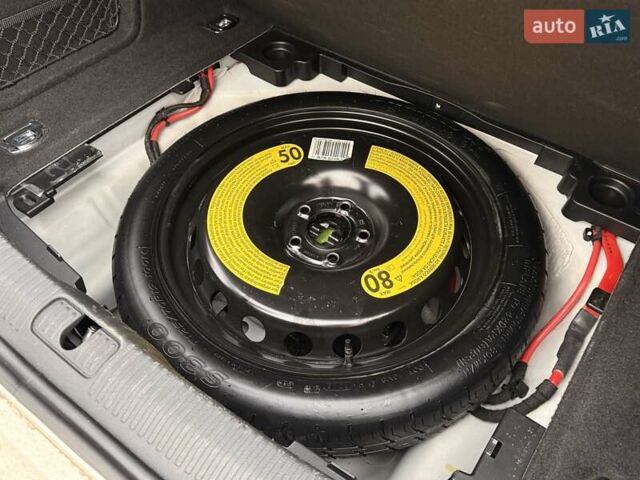 Белый Ауди А4, объемом двигателя 1.98 л и пробегом 102 тыс. км за 20500 $, фото 8 на Automoto.ua