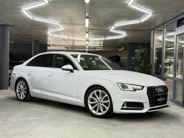 Белый Ауди А4, объемом двигателя 2 л и пробегом 97 тыс. км за 18900 $, фото 2 на Automoto.ua