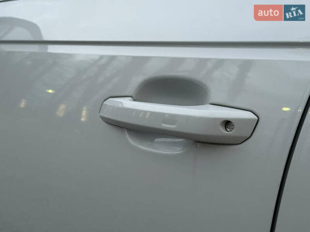 Белый Ауди А4, объемом двигателя 1.98 л и пробегом 134 тыс. км за 22000 $, фото 8 на Automoto.ua