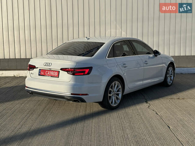 Білий Ауді А4, об'ємом двигуна 2 л та пробігом 42 тис. км за 18000 $, фото 7 на Automoto.ua