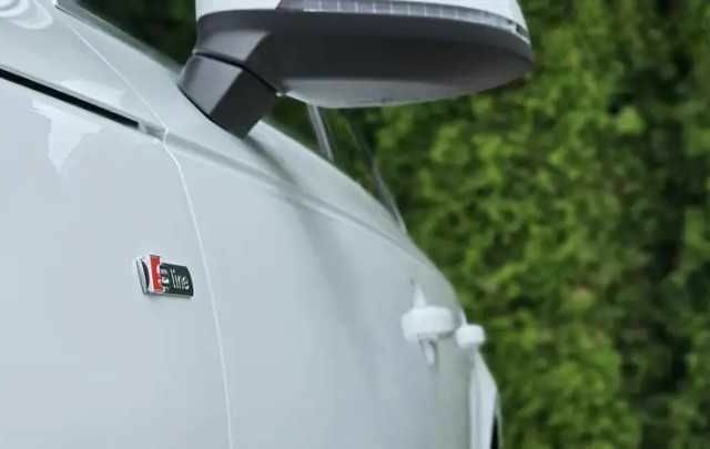 Ауді А4 2018 у Києві на Automoto.ua Білий Ауді А4, об'ємом двигуна 0 л та пробігом 80 тис. км за 18000 $, фото 6 на Automoto.ua