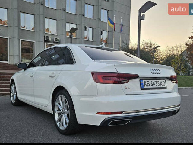Белый Ауди А4, объемом двигателя 1.98 л и пробегом 119 тыс. км за 20000 $, фото 11 на Automoto.ua