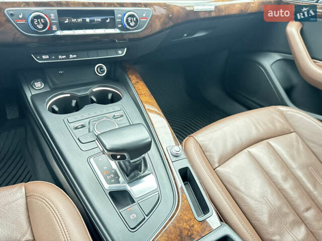 Білий Ауді А4, об'ємом двигуна 1.98 л та пробігом 97 тис. км за 19999 $, фото 15 на Automoto.ua