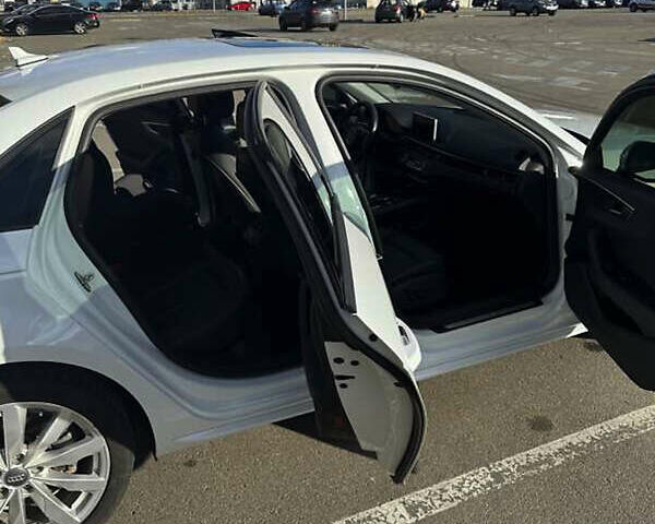 Білий Ауді А4, об'ємом двигуна 1.98 л та пробігом 88 тис. км за 22600 $, фото 17 на Automoto.ua