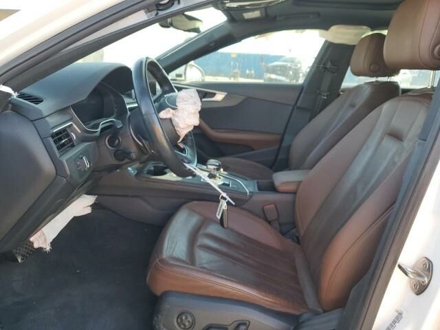 Белый Ауди А4, объемом двигателя 2 л и пробегом 88 тыс. км за 16200 $, фото 6 на Automoto.ua