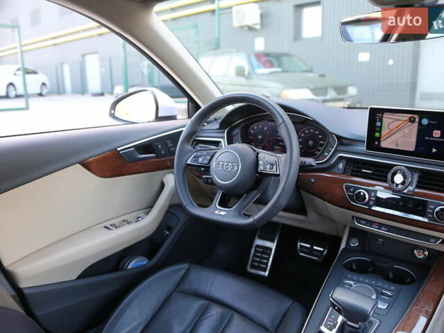 Білий Ауді А4, об'ємом двигуна 2 л та пробігом 74 тис. км за 21500 $, фото 12 на Automoto.ua