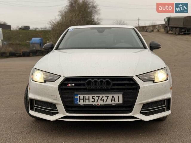 Белый Ауди А4, объемом двигателя 1.98 л и пробегом 102 тыс. км за 20500 $, фото 2 на Automoto.ua