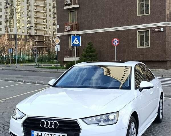 Білий Ауді А4, об'ємом двигуна 2 л та пробігом 132 тис. км за 17000 $, фото 1 на Automoto.ua