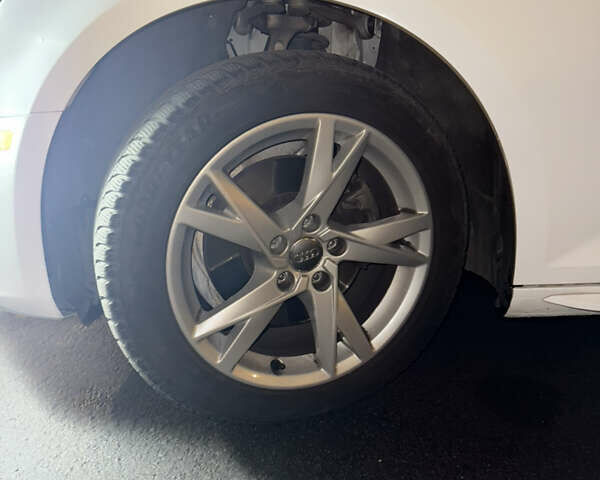 Белый Ауди А4, объемом двигателя 1.98 л и пробегом 103 тыс. км за 19000 $, фото 14 на Automoto.ua