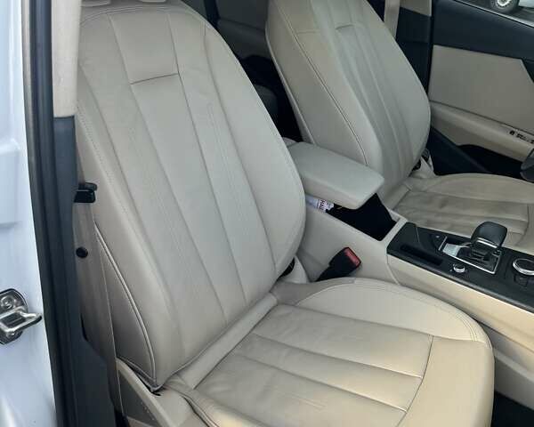 Білий Ауді А4, об'ємом двигуна 2 л та пробігом 75 тис. км за 22000 $, фото 9 на Automoto.ua