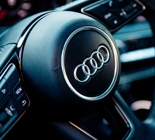 Білий Ауді А4, об'ємом двигуна 1.98 л та пробігом 150 тис. км за 21500 $, фото 6 на Automoto.ua