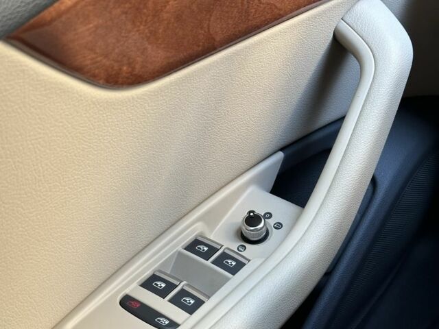 Ауди А4 2018 в Николаеве на Automoto.ua Белый Ауди А4, объемом двигателя 0 л и пробегом 75 тыс. км за 19300 $, фото 16 на Automoto.ua