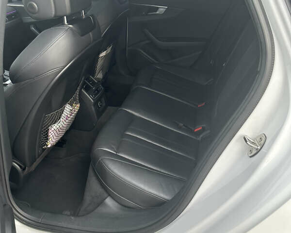 Ауди А4 2018 в Киеве на Automoto.ua Белый Ауди А4, объемом двигателя 2 л и пробегом 170 тыс. км за 19500 $, фото 13 на Automoto.ua