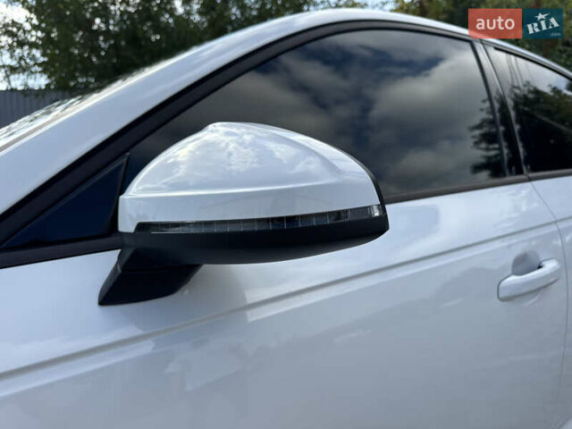 Белый Ауди А4, объемом двигателя 2 л и пробегом 127 тыс. км за 21850 $, фото 15 на Automoto.ua