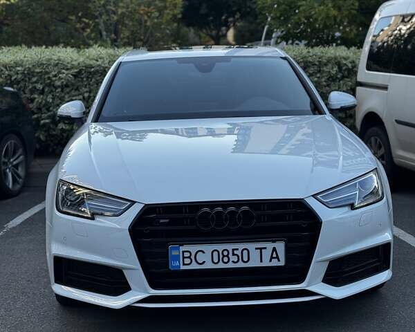 Ауді А4 2018 у Києві на Automoto.ua Білий Ауді А4, об'ємом двигуна 1.98 л та пробігом 96 тис. км за 19999 $, фото 25 на Automoto.ua