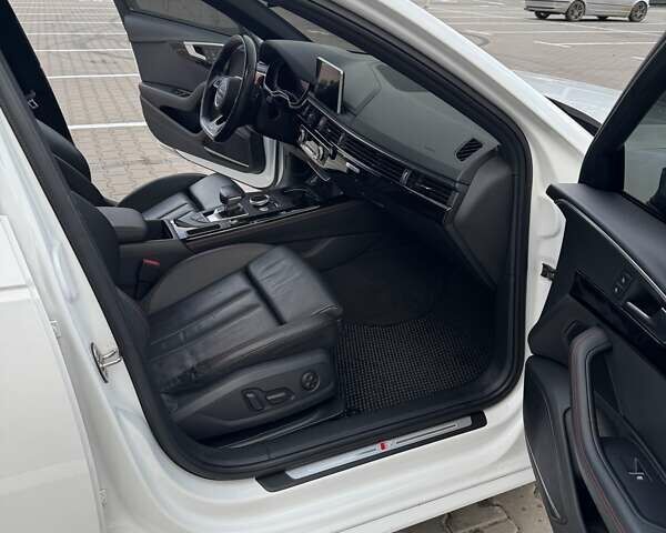 Белый Ауди А4, объемом двигателя 1.98 л и пробегом 101 тыс. км за 28450 $, фото 23 на Automoto.ua