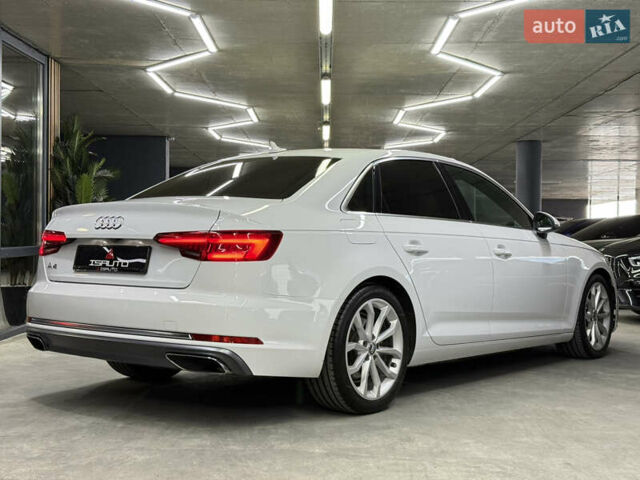 Ауді А4 2018 у Одесі на Automoto.ua Білий Ауді А4, об'ємом двигуна 1.98 л та пробігом 97 тис. км за 18900 $, фото 14 на Automoto.ua