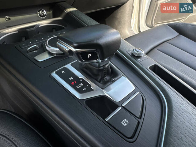 Белый Ауди А4, объемом двигателя 2 л и пробегом 127 тыс. км за 21850 $, фото 66 на Automoto.ua