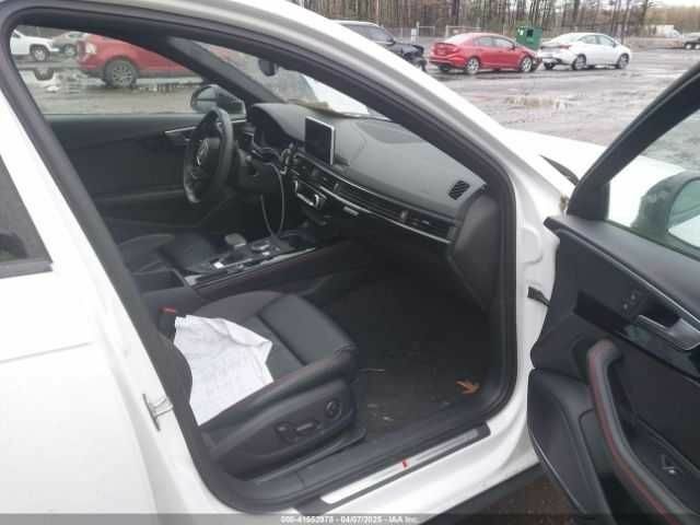 Білий Ауді А4, об'ємом двигуна 2 л та пробігом 25 тис. км за 5000 $, фото 4 на Automoto.ua
