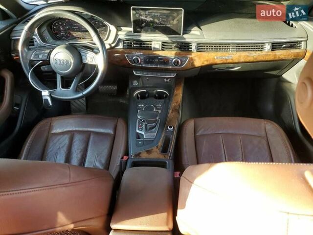 Белый Ауди А4, объемом двигателя 2 л и пробегом 50 тыс. км за 4000 $, фото 7 на Automoto.ua