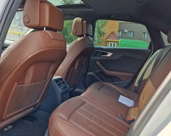 Белый Ауди А4, объемом двигателя 1.98 л и пробегом 114 тыс. км за 23000 $, фото 9 на Automoto.ua