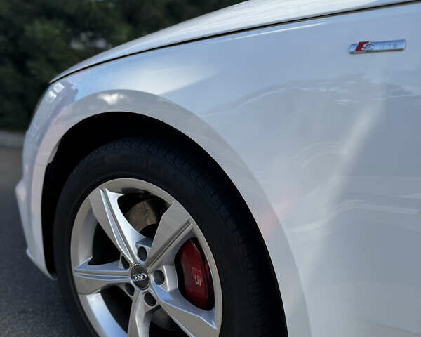 Білий Ауді А4, об'ємом двигуна 1.98 л та пробігом 96 тис. км за 19500 $, фото 6 на Automoto.ua