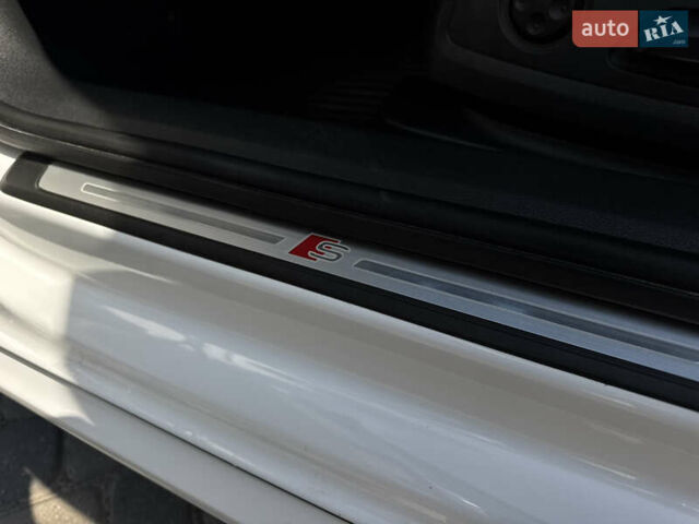 Белый Ауди А4, объемом двигателя 2 л и пробегом 127 тыс. км за 21850 $, фото 82 на Automoto.ua