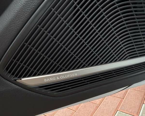 Белый Ауди А4, объемом двигателя 1.98 л и пробегом 83 тыс. км за 24000 $, фото 12 на Automoto.ua