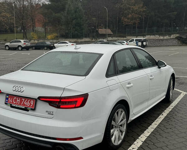 Белый Ауди А4, объемом двигателя 2 л и пробегом 137 тыс. км за 17800 $, фото 2 на Automoto.ua